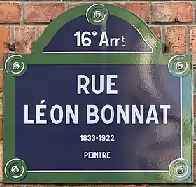 Voir la plaque.