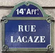 Voir la plaque.