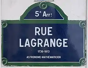 Voir la plaque.