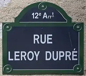 Voir la plaque.