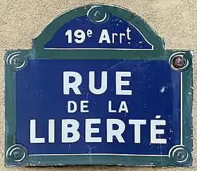 Voir la plaque.