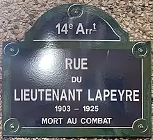 Voir la plaque.