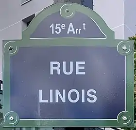 Voir la plaque.