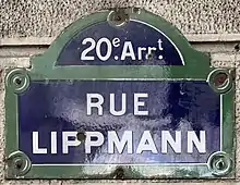 Voir la plaque.