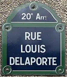 Voir la plaque.