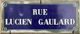 Voir la plaque.