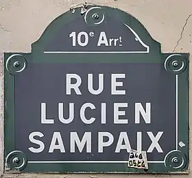 Voir la plaque.