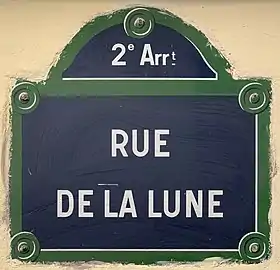 Voir la plaque.