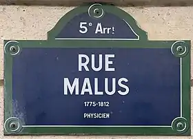 Voir la plaque.