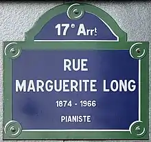 Voir la plaque.