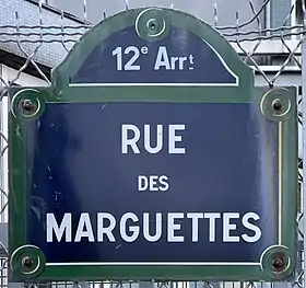 Voir la plaque.