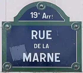 Voir la plaque.