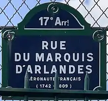 Voir la plaque.