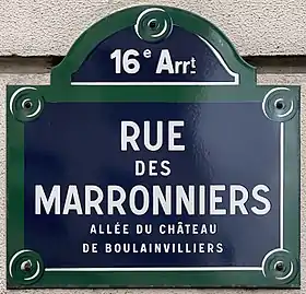 Voir la plaque.