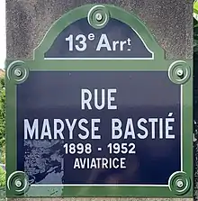 Voir la plaque.