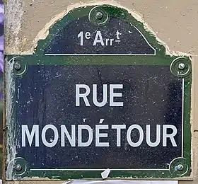 Voir la plaque.