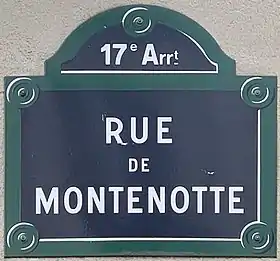 Voir la plaque.