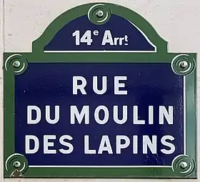 Voir la plaque.