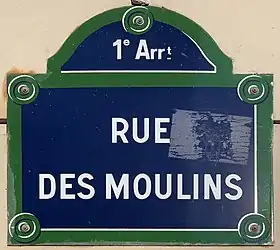 Voir la plaque.