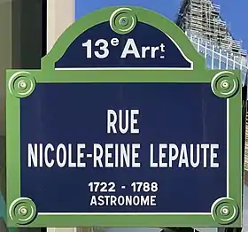 Voir la plaque.