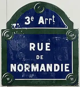 Voir la plaque.