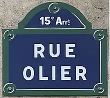 Voir la plaque.