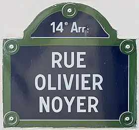 Voir la plaque.