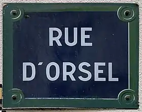 Voir la plaque.