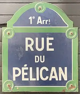 Voir la plaque.