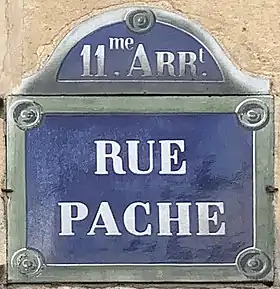 Voir la plaque.