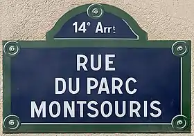 Voir la plaque.