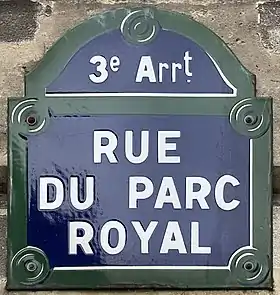 Voir la plaque.