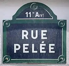 Voir la plaque.