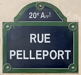 Voir la plaque.