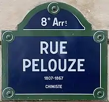 Voir la plaque.