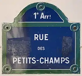 Voir la plaque.