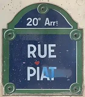 Voir la plaque.