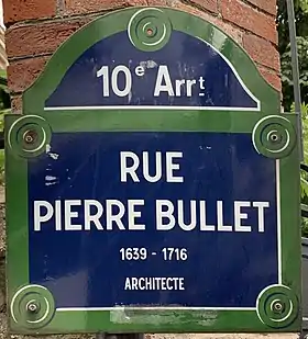 Voir la plaque.