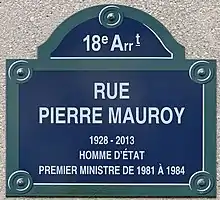 Voir la plaque.