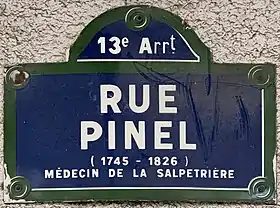 Voir la plaque.