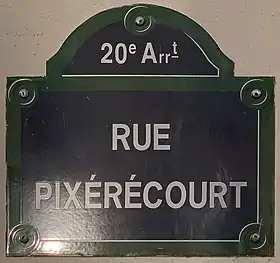 Voir la plaque.