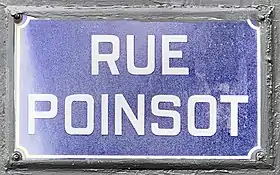 Voir la plaque.