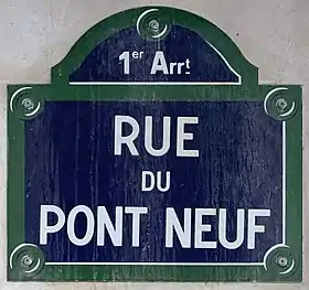 Voir la plaque.