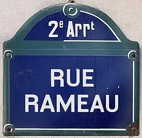 Voir la plaque.