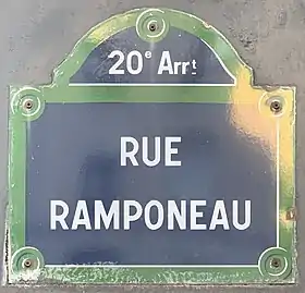 Voir la plaque.