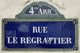 Voir la plaque.