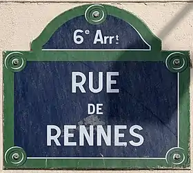 Voir la plaque.