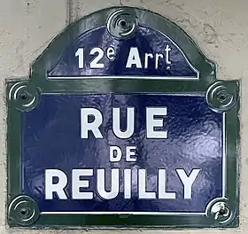 Voir la plaque.