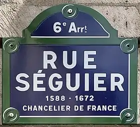 Voir la plaque.