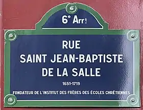 Voir la plaque.